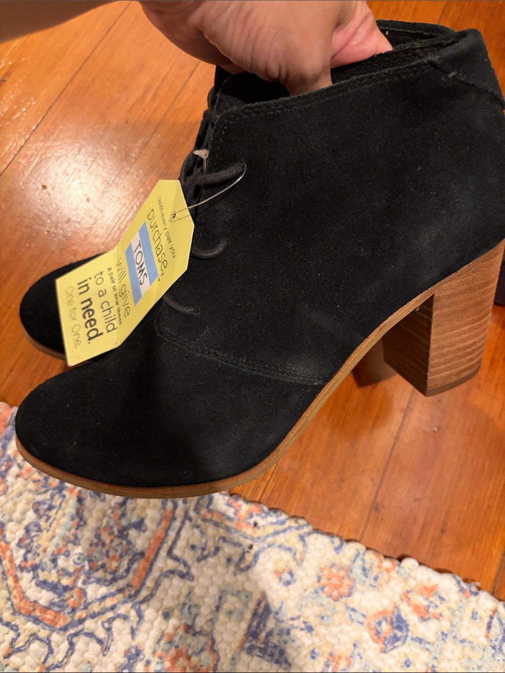 NWT Toms Black Suede Lunata Lace-Up Women's Ankle Boots 👢